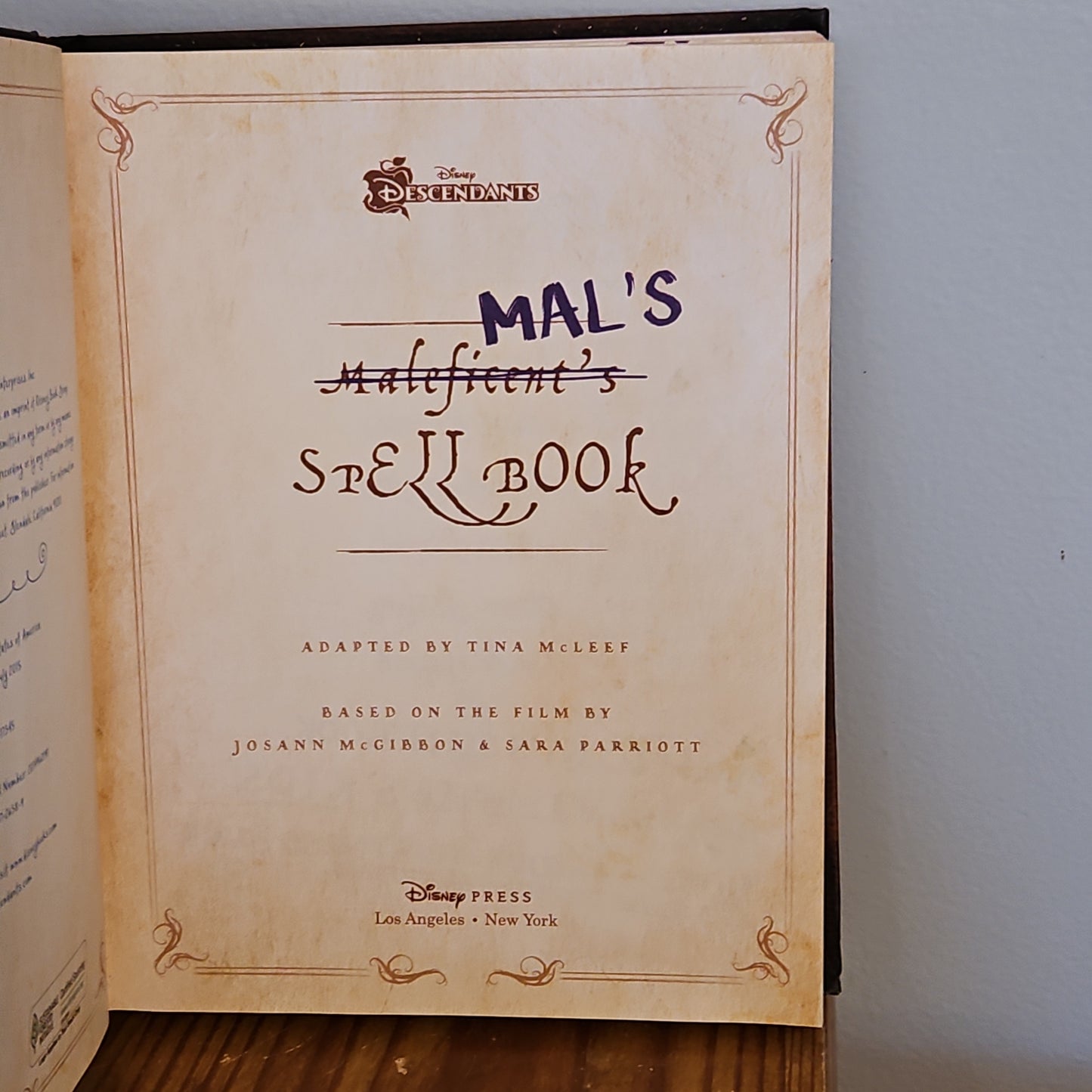 Disney Descendents Mal's Spell Book By Tina McLeef 2015 first Edition